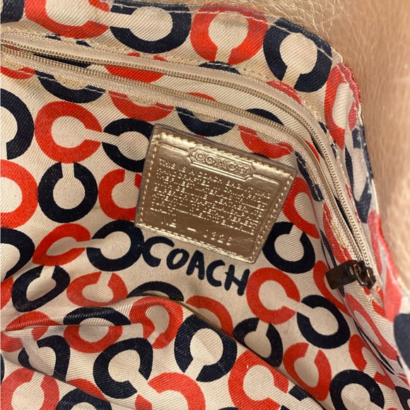 VINTAGE Coach - Metallic Gold and Cream Shoulder Bag - Picture 9 of 12